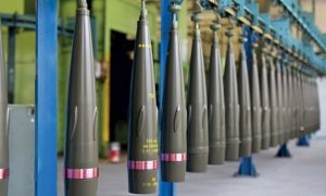 Еврокомиссар Бретон заявил, что ЕС должен немедленно отдать Украине боеприпасы со своих складов