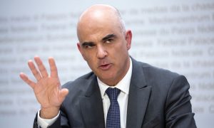 Президент Швейцарії виступає проти експорту зброї в Україну, посилаючись на нейтралітет