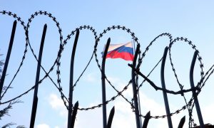 россия усиливает меры безопасности своих банков: им частично отключат почту