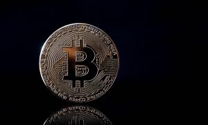 Биткоин за неделю подешевел почти на 5%