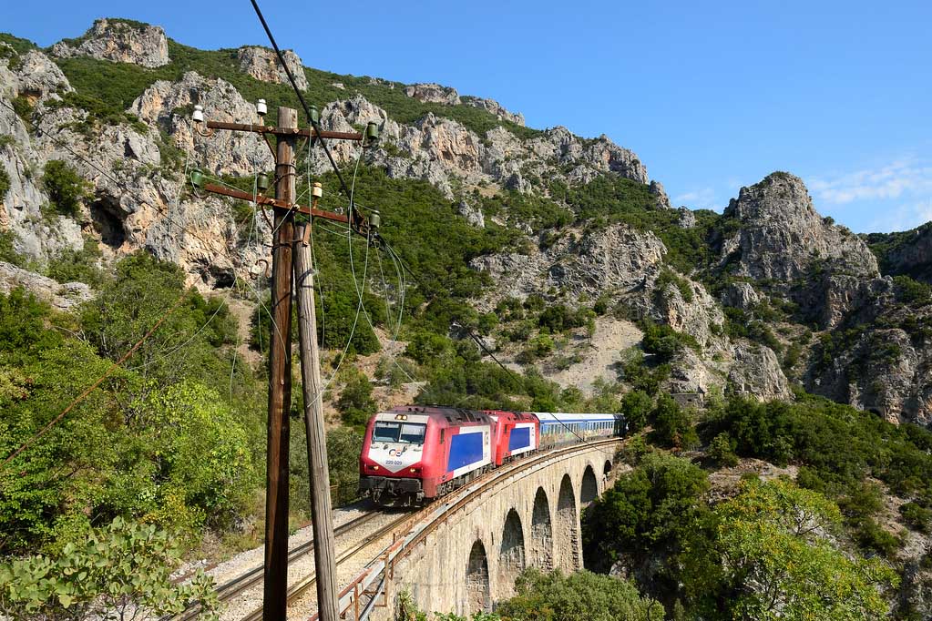 ЕС отправит экспертов, чтобы помочь Греции повысить безопасность на железной дороге