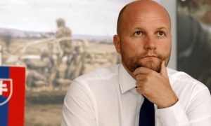 В правительстве Словакии хотят судиться против экс-премьера, который блокировал предоставление Украине МиГ-29