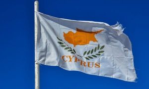 Кіпр заморозив активи порушників санкцій Британії і США проти рф