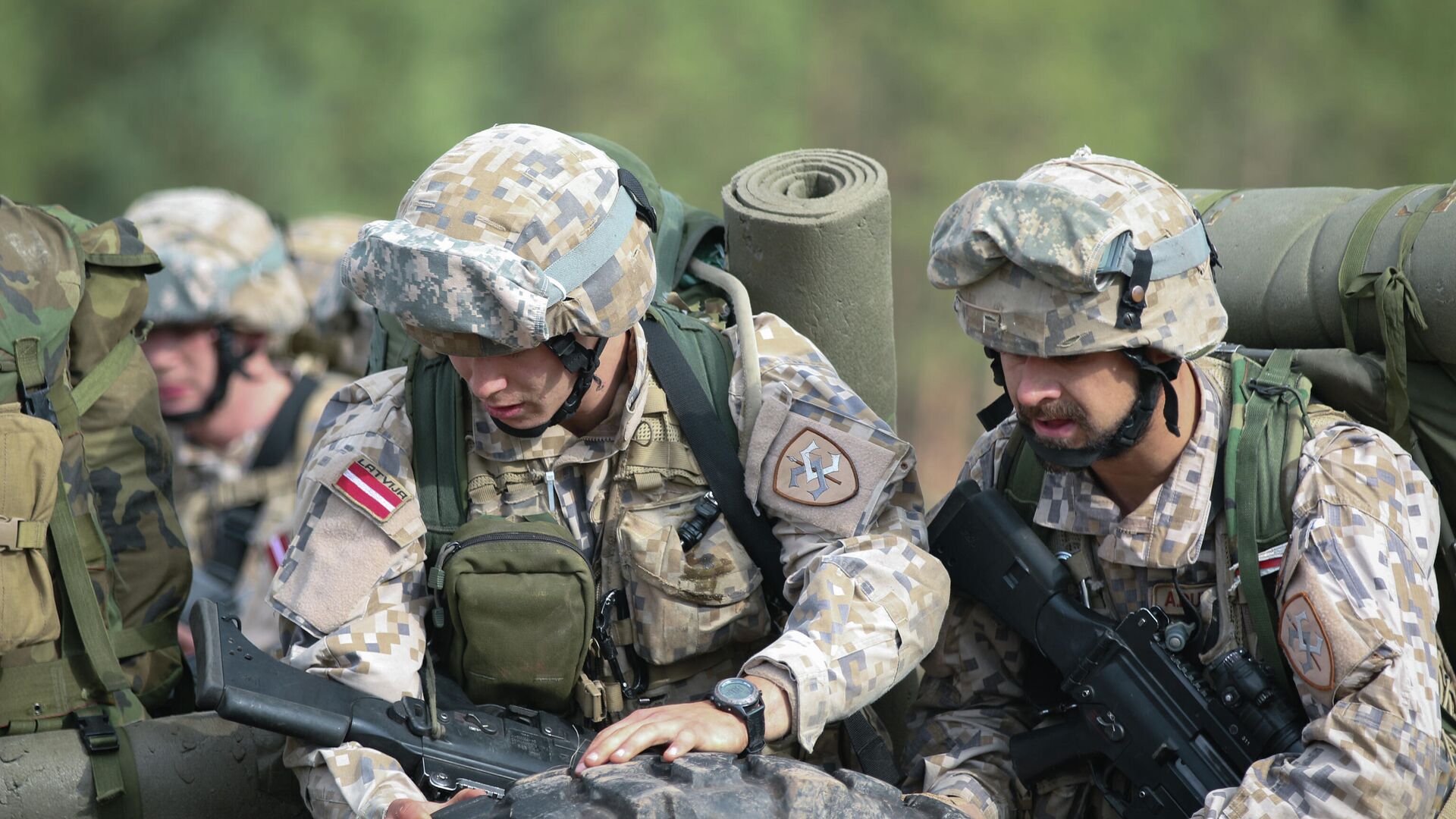 В Латвии вернули обязательную военную службу
