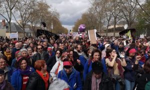 На протесты против пенсионной реформы вышли более полумиллиона французов