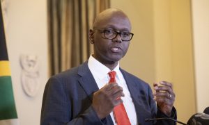 В ЮАР отрицают свой выход из МУС из-за ордера на арест путина