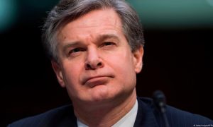 В российской разведке много недовольных войной, - директор ФБР