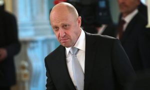 Мати терориста Пригожина, з якої зняли санкції, досі має зв'язки з компаніями сина – FT