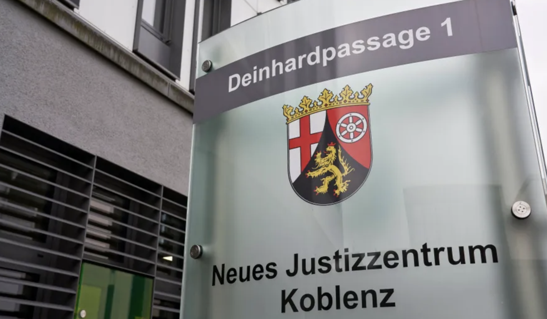 Немецкий суд не позволил супругам изменить «русскую» фамилию