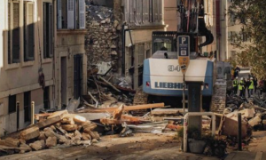 Обвал дома в Марселе: обнаружены тела двух погибших, поиски продолжаются