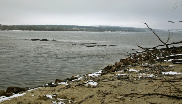 В Запорожье - сильная вонь из-за обмеления Днепра