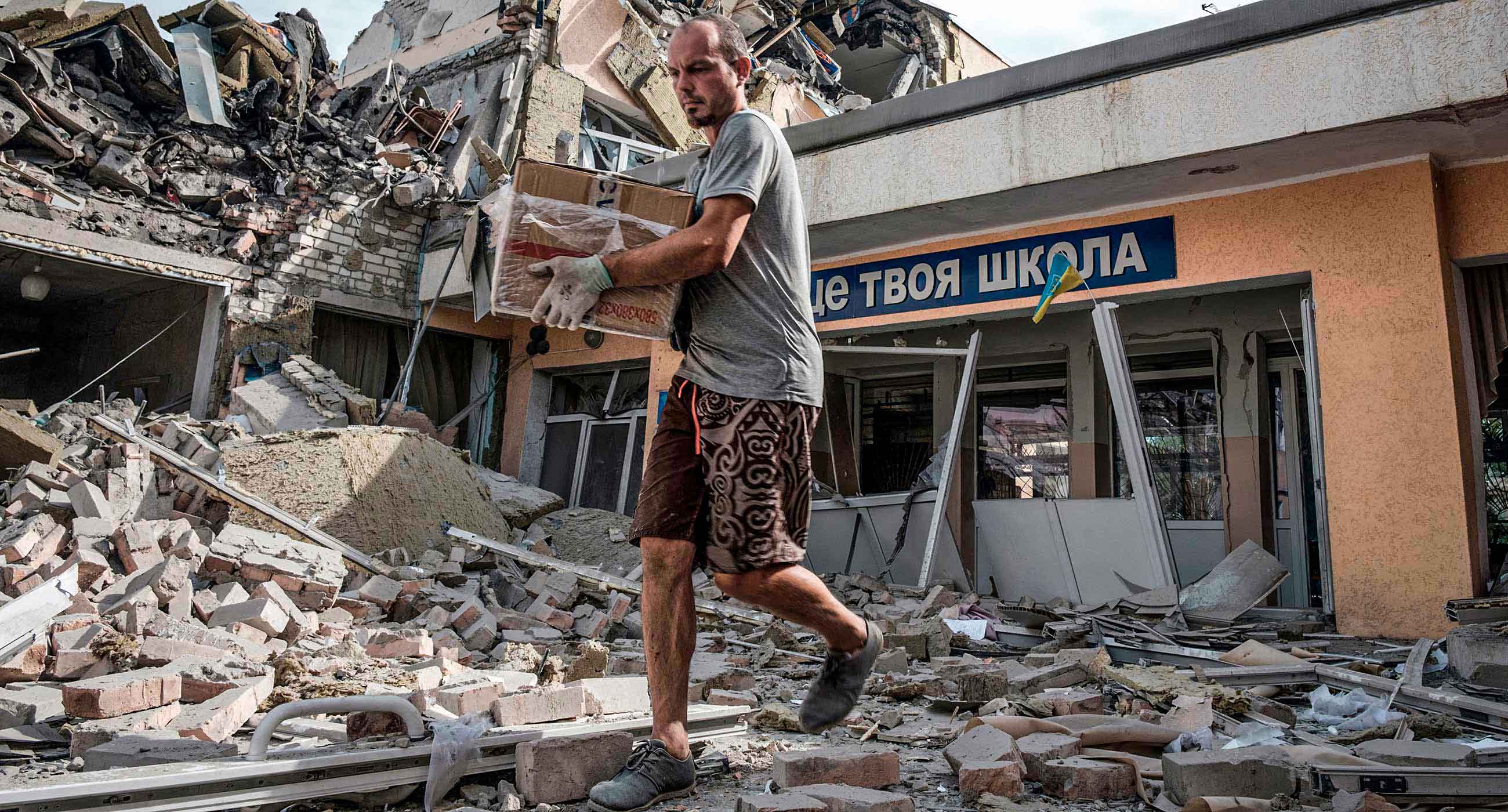россияне полностью уничтожили 180 украинских школ, - Лесной