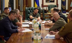 Президент провел специальное совещание перед заседанием Совета Украина-НАТО
