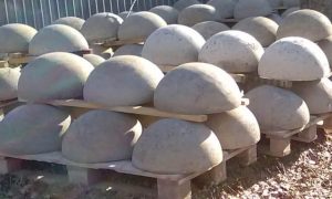 Мэрия Конотопа закупила бетонные ограничители по очень странной цене