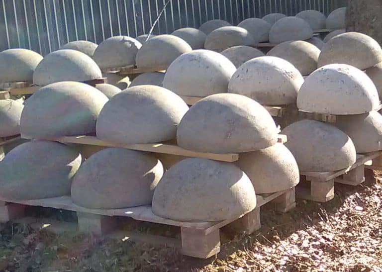 Мэрия Конотопа закупила бетонные ограничители по очень странной цене