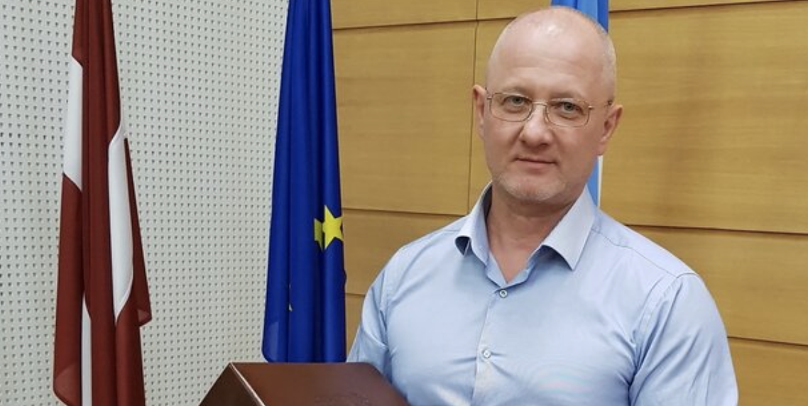 В Латвии экс-депутат может получить два года тюрьмы – призывал жертвовать армии рф