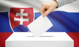 Антиукраинская партия потеряла лидерство перед выборами в Словакии