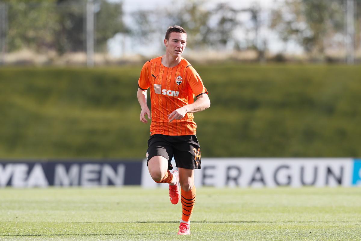 Офіційно: Шахтар розірвав контракт з футболістом, який втік до рф