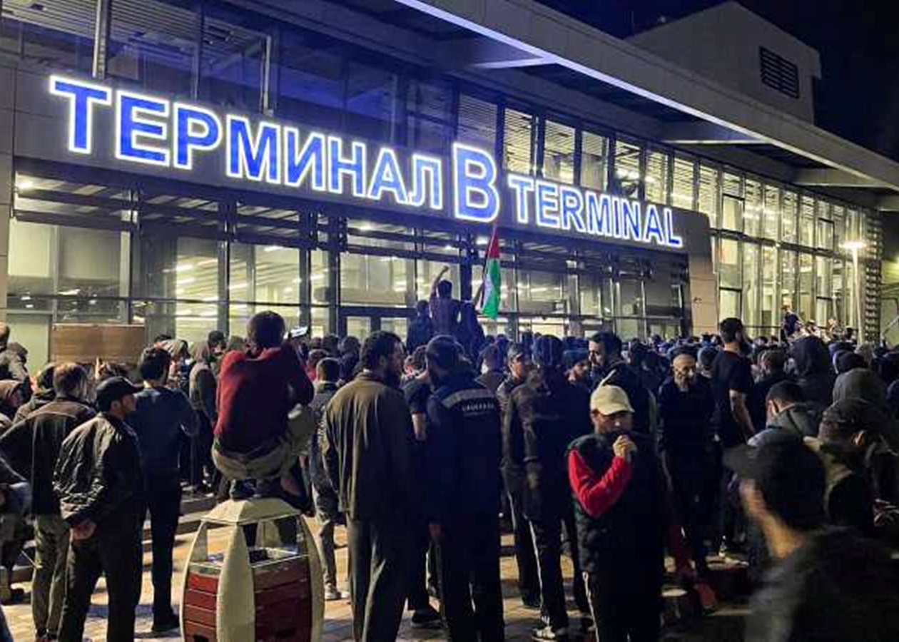 У НАТО назвали події в аеропорту Махачкали проявом радикалізації суспільства РФ