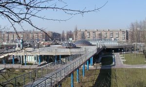 Фото: в Києві демонтували МАФи біля кількох станцій метро