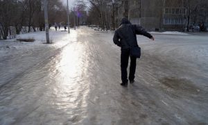 У Києві майже 200 людей травмувалися через ожеледиці