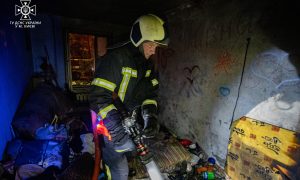 У Києві врятували дітей з палаючої квартири