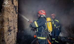 Фото: У Києві сталася пожежа у готелі