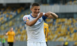 Миколенка визнали найкращим лівим захисником АПЛ у жовтні