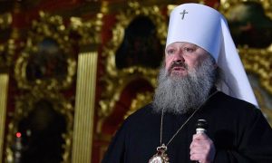 Митрополит УПЦ (МП) Павло прибув до Печерського суду