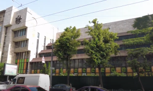 Суд повернув статус пам'ятки будівлі «Квіти України"»в Києві