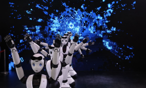 У Пекіні створили центр з виробництва роботів-гуманоїдів