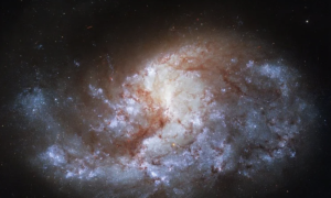 Телескоп «Хаббл» показав нове фото далекої спіральної галактики