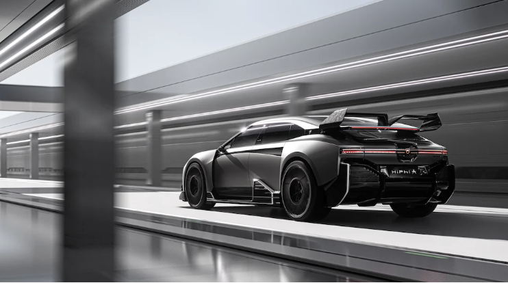 Швидше за Tesla? В Китаї показали електричний гіперкар, що розганяється до 100 км/год за 2 секунди