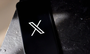 Антисемітські пости в Х: великі компанії відмовляються від реклами на платформі Маска