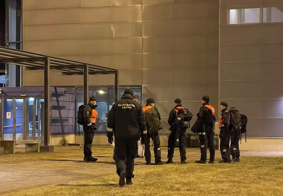 Фінляндія закрила основні пункти пропуску на кордоні з росією 