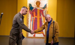 Відомий український художник подарував Києву свою картину