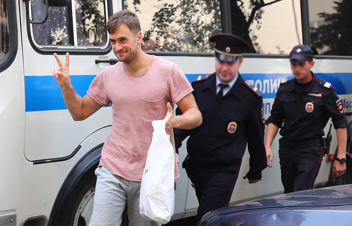 Видавця «Медіазони» засудили до в'язниці за фейк про армію росії
