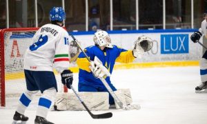 Хокеїсти «молодіжки» вирвали перемогу над Італією на чемпіонаті світу