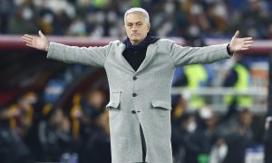 Знаменитий тренер перервав пресконференцію колеги раптовим дзвінком