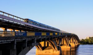 Підсилення опор мосту Метро не вплине на роботу метрополітену, - КМДА
