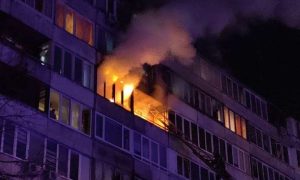У Києві спалахнула пожежа у багатоповерхівці, є загиблий