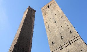 Реставрація Ґарізенда в Болоньї: відновлення популярної вежі триватиме 10 років вартістю €20 млн
