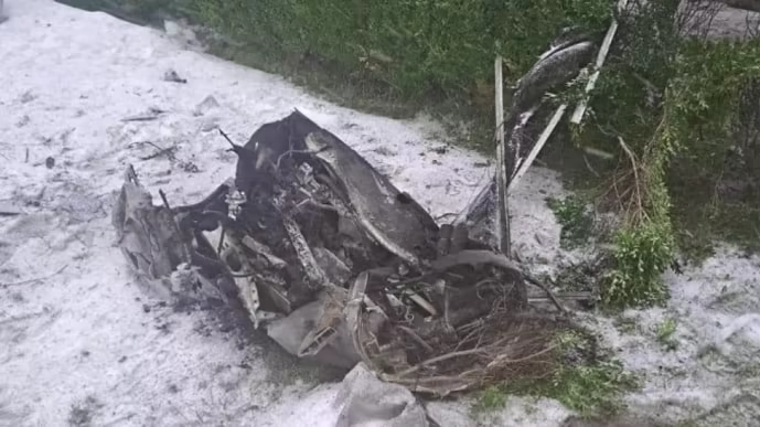 Ранкова атака на Київщину: поліція показала збиту ракету та наслідки