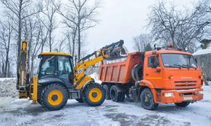 У столиці майже 300 одиниць техніки залучено до прибирання снігу