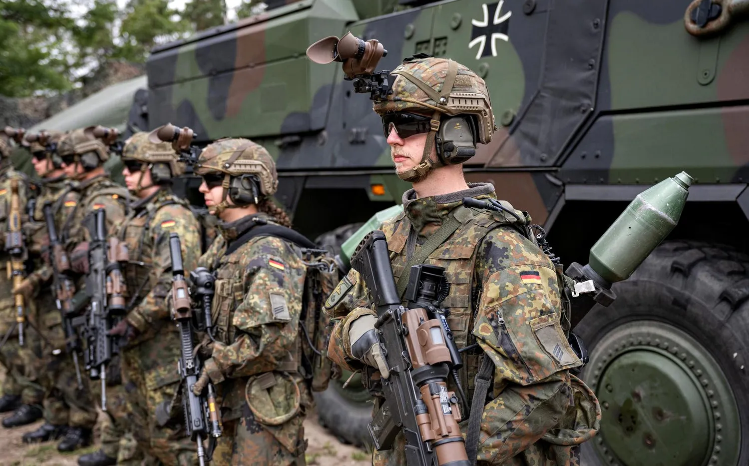 AFP: Німеччина не буде відправляти миротворців в Україну без участі військ США