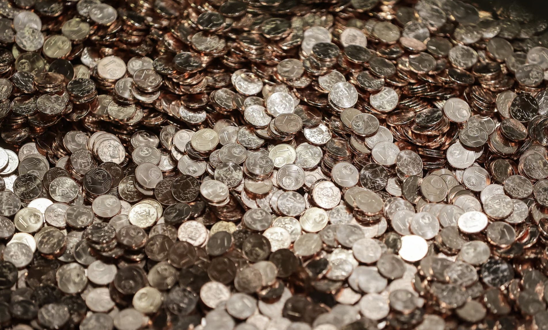 Франція переплавляє 27 мільйонів монет — їхній дизайн не відповідає вимогам ЄС