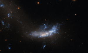 Hubble показав карликову галактику в сузір'ї Лева