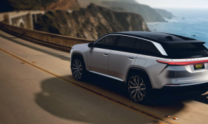 Jeep представила свій перший електромобіль – фото, відео