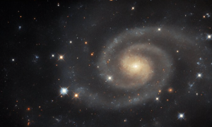 Hubble показав спіральну галактику в сузір'ї Геркулеса