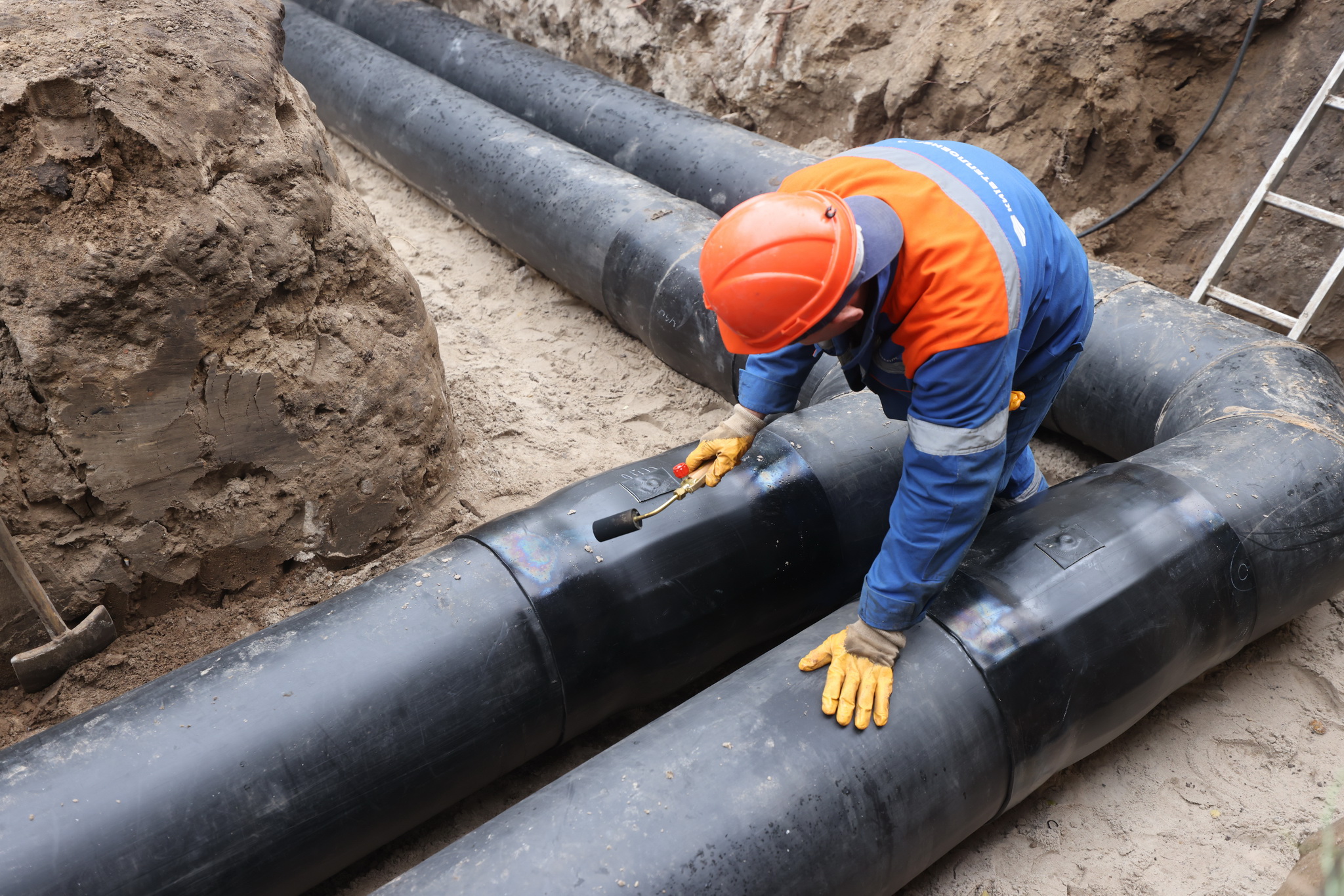 У Києві комунальникам дозволили проводити роботи у комендантську годину